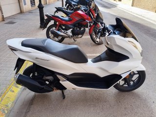 Honda PCX 125 2021 Blanca