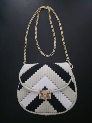 Borsa da donna completamente fatta a mano
