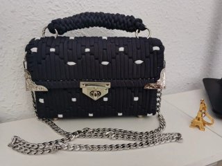 Borsa da donna completamente fatta a mano