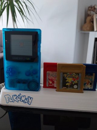 Consola Game Boy Color + 4 Juegos Pokémon
