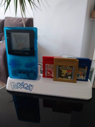 Consola Game Boy Color + 4 Juegos Pokémon