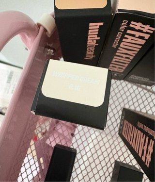 Corrector Huda Beauty Faux Filter Varios Tonos