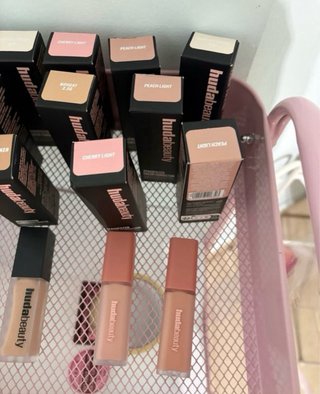 Corrector Huda Beauty Faux Filter Varios Tonos
