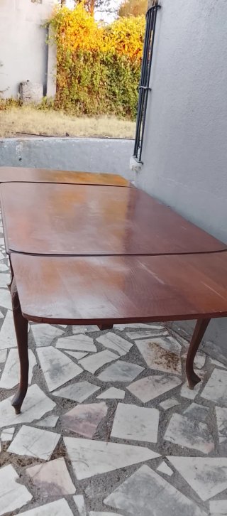 Mesa de comedor vintage de madera