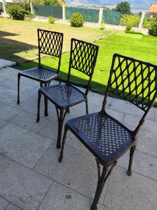 Mesa de hierro forjado para exterior