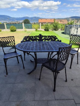 Mesa de hierro forjado para exterior