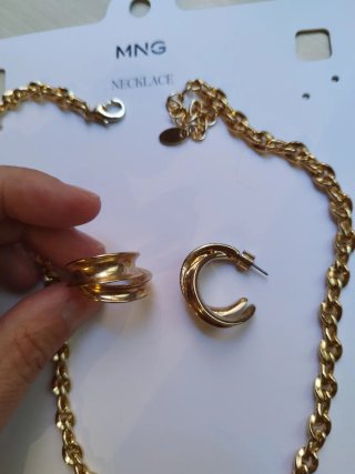 Conjunto Collar y Pendientes Mango Dorado