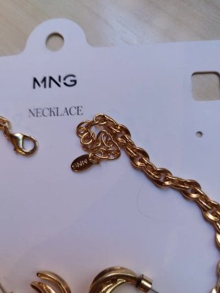 Conjunto Collar y Pendientes Mango Dorado