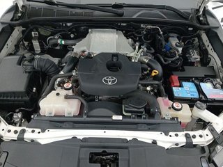 Toyota Hilux d 4D CABINA DOBLE GX 2.4 150CV