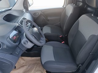 Renault Kangoo 2021 95 CV  6 VELOCIDADES FURGON