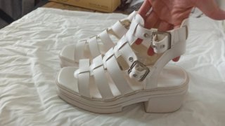 Sandalias ASOS blancas