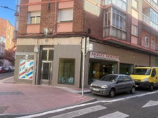 Local comercial en venta en Delicias en Valladolid