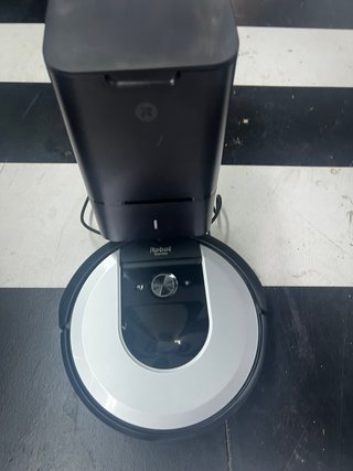 iRobot Roomba i7 Robot Aspirador Wi-Fi Mapeo