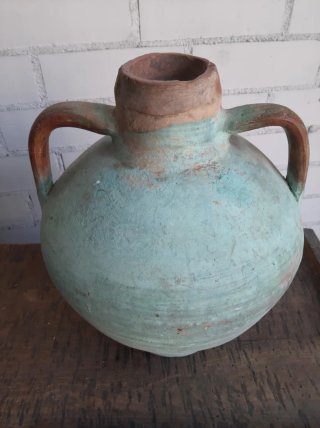 Cántaro antiguo de barro vidriol
