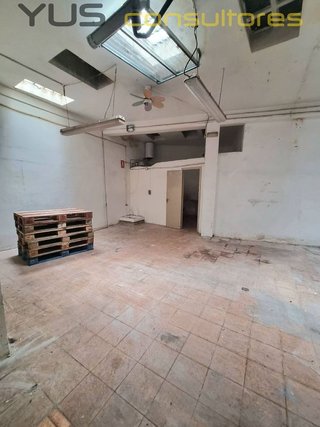 Local comercial en alquiler en Delicias en Zaragoza