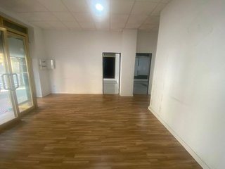 Local comercial en alquiler en El Cerro en Sevilla