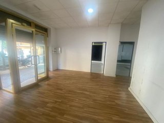 Local comercial en alquiler en El Cerro en Sevilla