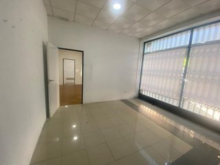 Local comercial en alquiler en El Cerro en Sevilla