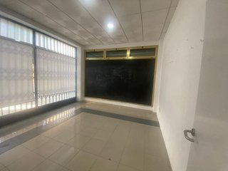 Local comercial en alquiler en El Cerro en Sevilla