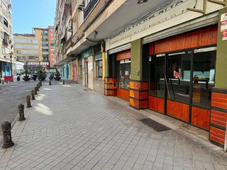 Local comercial en alquiler en Camino de Ronda - Rosaleda en Granada