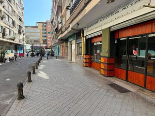 Local comercial en alquiler en Camino de Ronda - Rosaleda en Granada