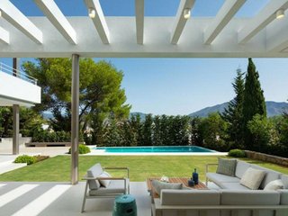 Chalet en alquiler en Las Brisas en Marbella