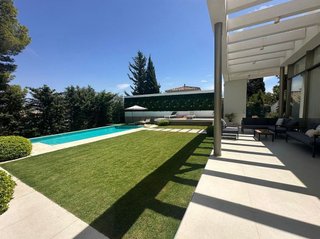 Chalet en alquiler en Las Brisas en Marbella