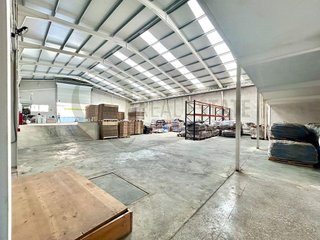 Nave industrial en alquiler en Petrer