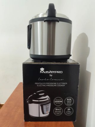 Pentola a Pressione Elettrica MasterPro.nuova