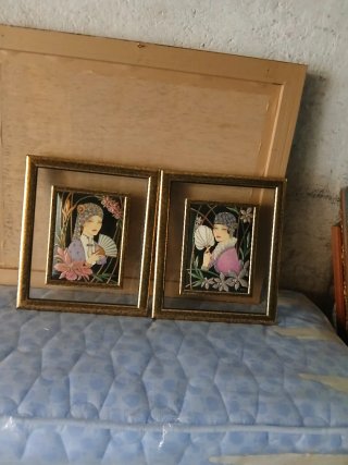 Cuadros 10€ cada uno o se hace precio por lote