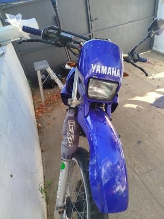 Yamaha XT 600E Azul
