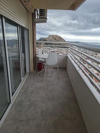 Estudio en alquiler en Ensanche - Diputación en Alicante