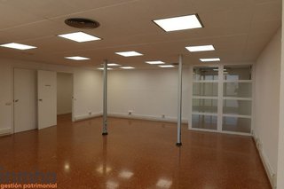 Oficina en alquiler en La Dreta de l'Eixample en Barcelona