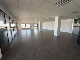 Oficina en alquiler en San Jerónimo - La Bachillera en Sevilla