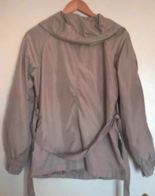 Chaqueta gris ligera