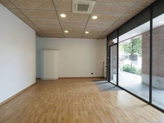 Local comercial en alquiler en Instituts - Ponent - Sota el Camí Ral en Granollers