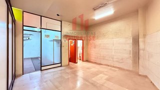 Local comercial en alquiler en Centro en Ourense