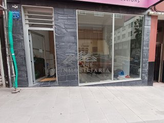 Local comercial en alquiler en Falperra - Santa Lucía en Coruña (A)