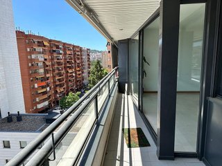 Piso en alquiler en La Vall d'Hebron en Barcelona