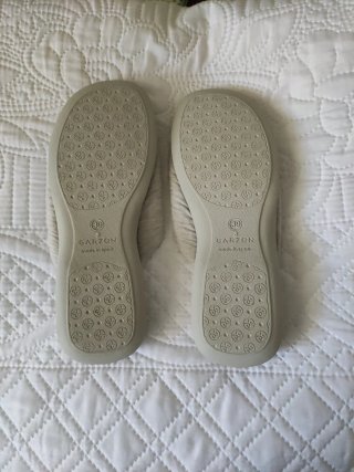 Zapatillas Garzon Beige y Rosa Flores