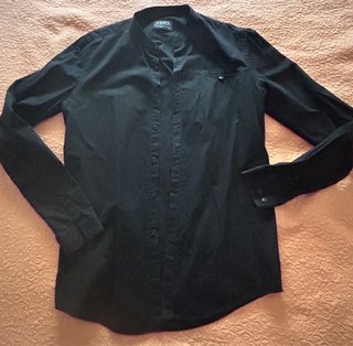 Camisa verde cuello mao