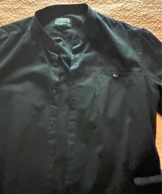 Camisa verde cuello mao