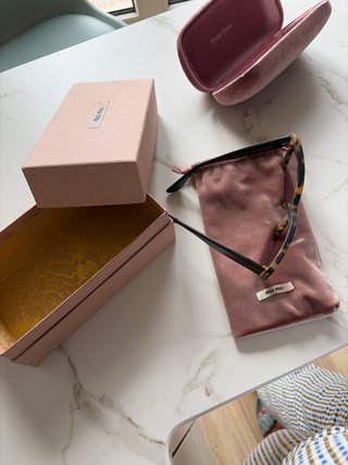 Gafas de sol Miu Miu Tortoise