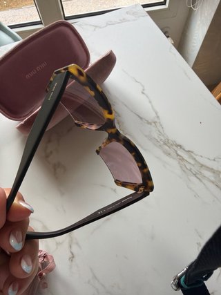 Gafas de sol Miu Miu Tortoise