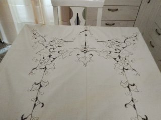 Tovaglia cotone ricamata 246x160