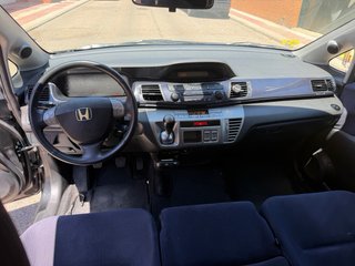 Honda FR-V 2008