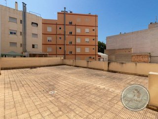 Local comercial en alquiler en Sector V en Elche