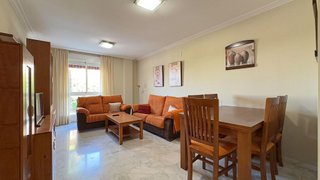 Piso en alquiler en Ciudad Jardín - Zoco en Córdoba