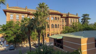 Piso en alquiler en Ciudad Jardín - Zoco en Córdoba