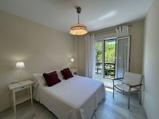 Piso en alquiler en Elviria en Marbella